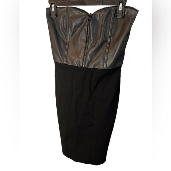 Alice + Olivia Black Strapless Dress - Picture 1 of 10